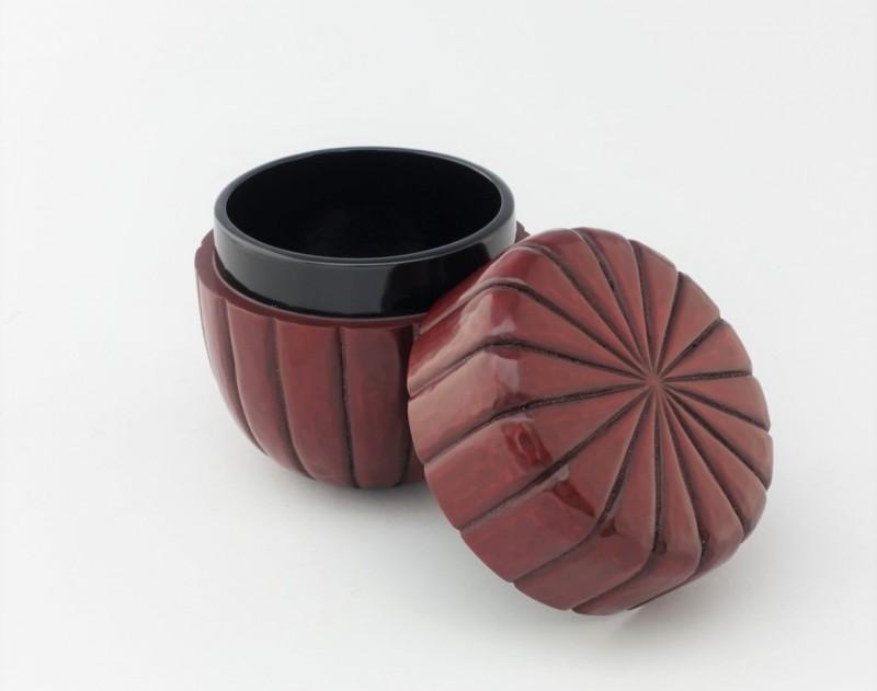 Matcha container (large) / chrysanthemum